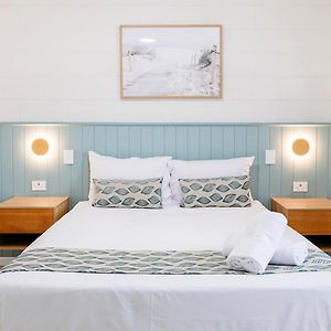 Superior One-Bedroom Apartment